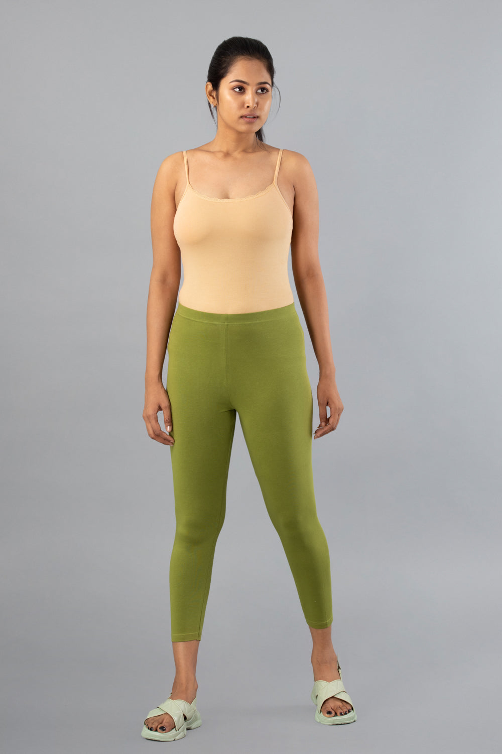 Women Cotton Cropped Leggings - Olive Green – Cybele